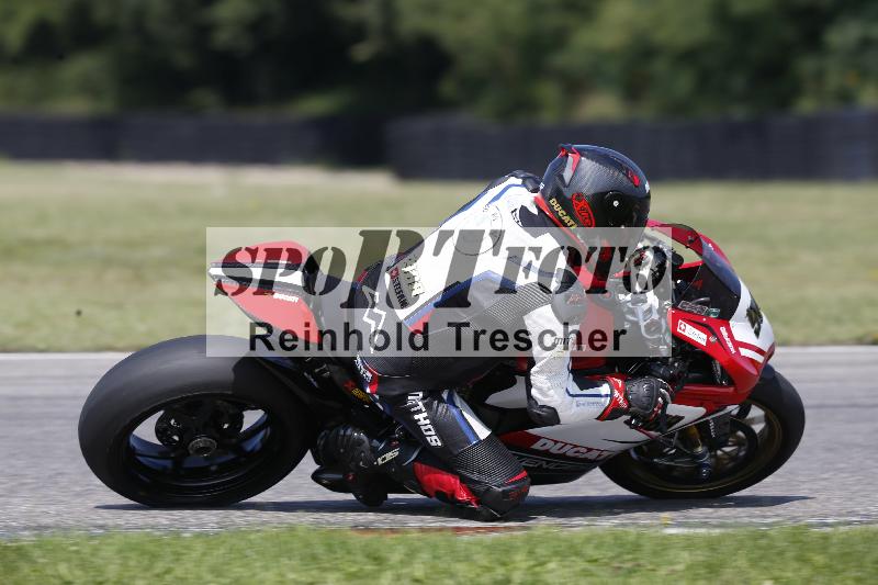 /45 10.08.2025 Plüss Moto Sport ADR/Freies Fahren/988